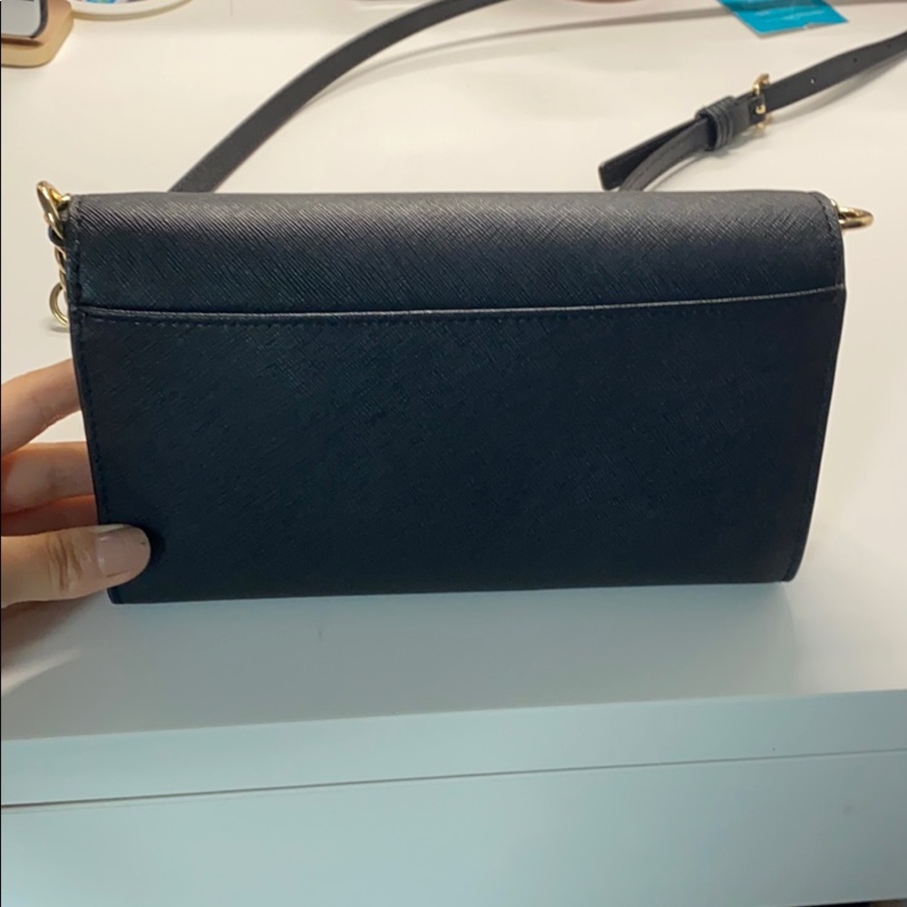 Michael Kors convertible crossbody/wallet - Picture 5 of 6